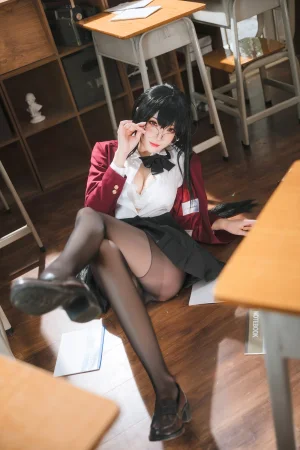 《大凤JK》｜瓜希酱 · 30张写真