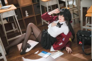 《大凤JK》｜瓜希酱 · 30张写真