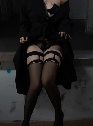 《女同事》｜不呆猫 · 116张写真、1 个视频