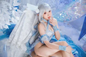 《爱蜜莉雅 水晶礼服》｜瓜希酱 · 28张写真