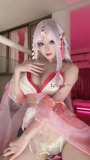 《胡桃》｜九言 · 31张写真、9 个视频
