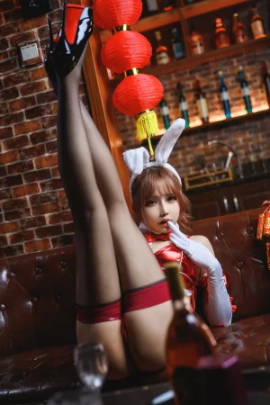 《兔色撩人》｜抱走莫子 · 60张写真、20 个视频