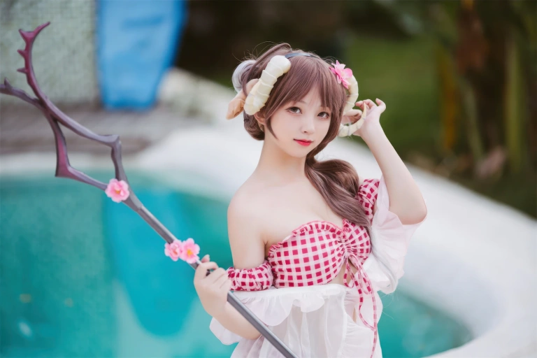 《小羊夏卉》｜花铃 · 34张写真