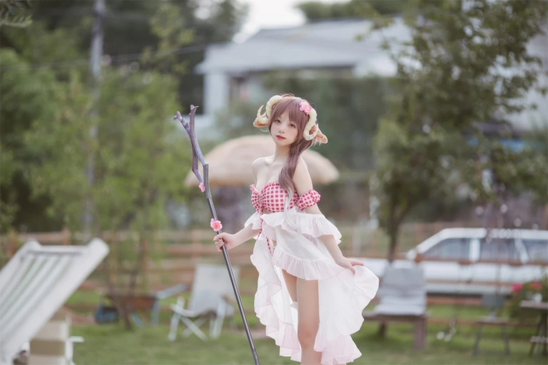 《小羊夏卉》｜花铃 · 34张写真