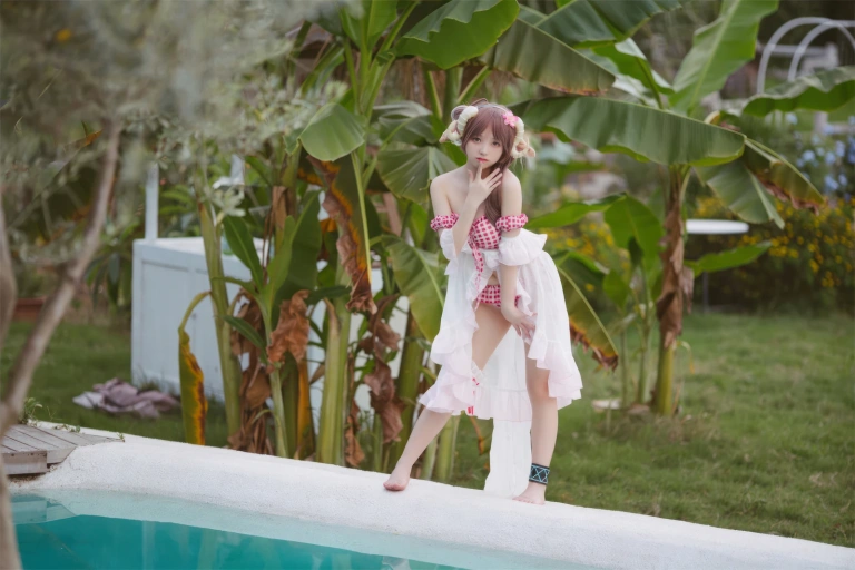 《小羊夏卉》｜花铃 · 34张写真