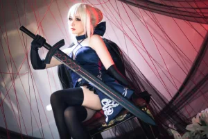 《FGO 黑Saber三破礼服》｜焖焖碳 · 30张写真