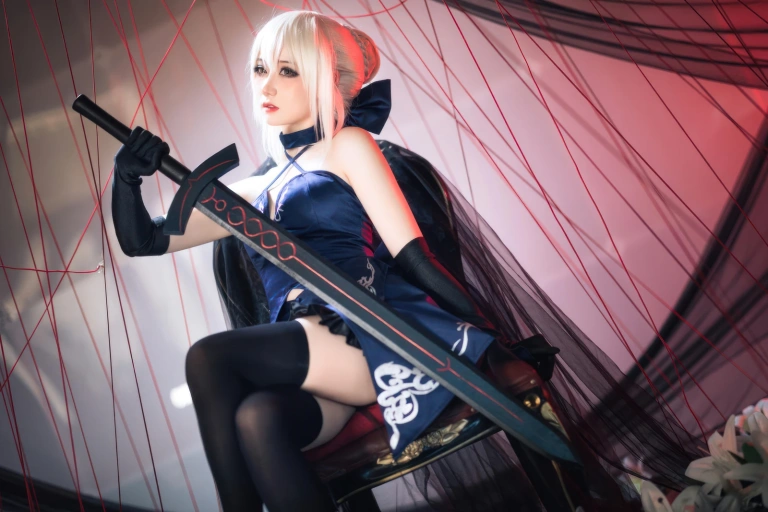 《FGO 黑Saber三破礼服》｜焖焖碳 · 30张写真