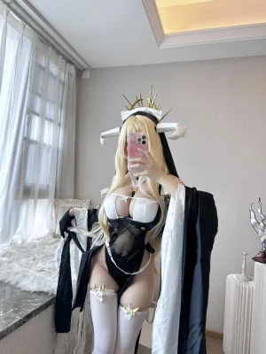 《[Patreon] 2023年05月套图会员合集》｜小仓千代 · 102张写真、1 个视频