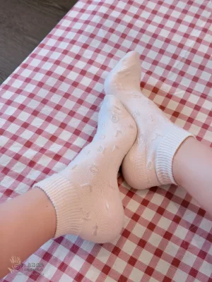 《足间低语》｜麻薯好吃 · 50张写真