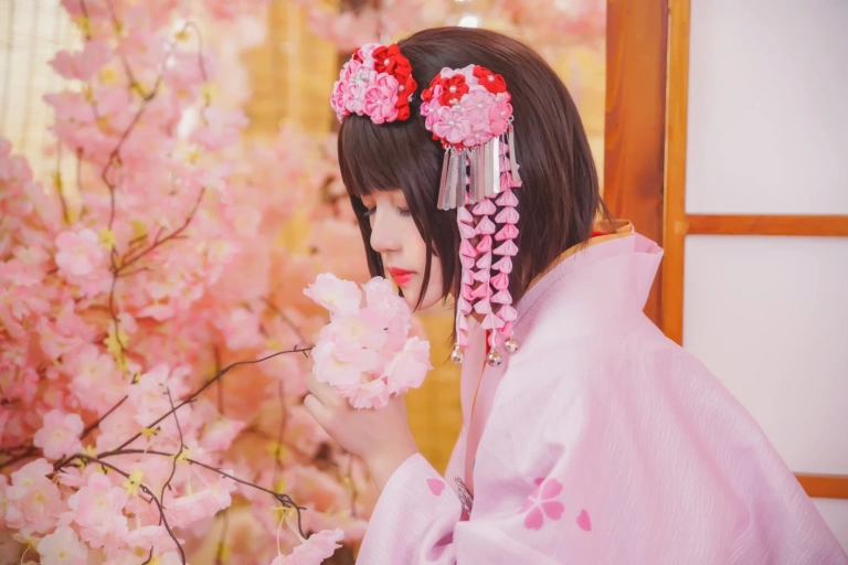 《加藤惠 和服》｜桜桃喵 · 23张写真