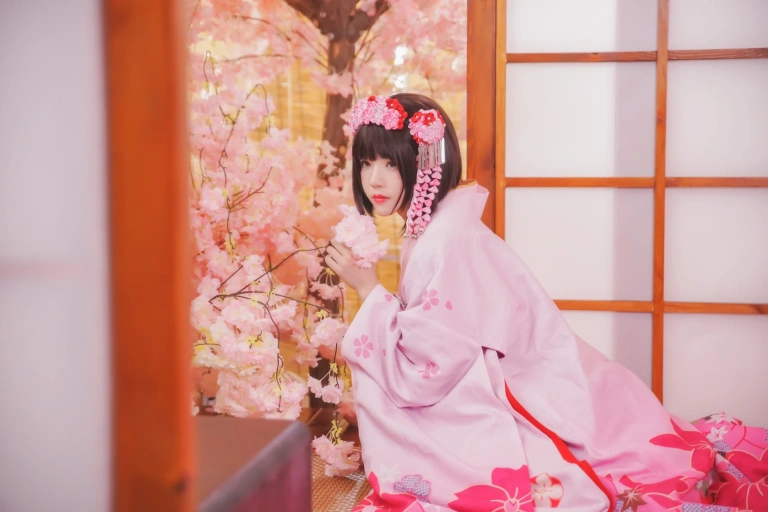 《加藤惠 和服》｜桜桃喵 · 23张写真