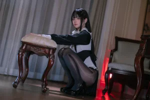 《黑丝修女》｜屿鱼 · 40张写真