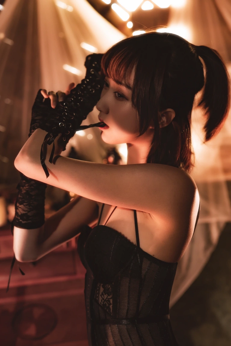 《紧身内衣》｜木棉棉 · 70张写真