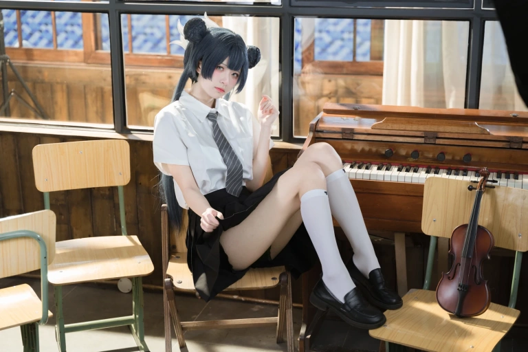 《妃咲JK》｜九柒喵 · 61张写真