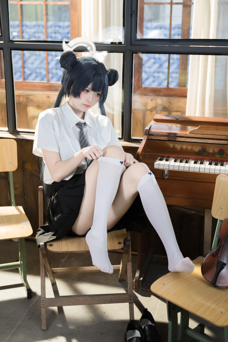 《妃咲JK》｜九柒喵 · 61张写真