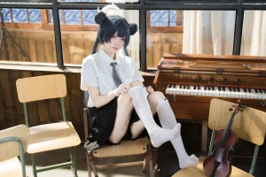 《妃咲JK》｜九柒喵 · 61张写真