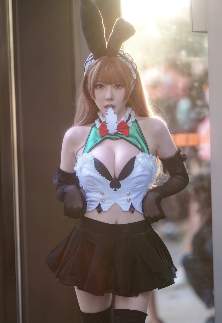 《碧蓝航线 莫妮卡》｜香草喵露露 · 18张写真