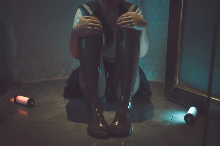 《脑内少女 浴缸黑丝》｜面饼仙儿 · 21张写真