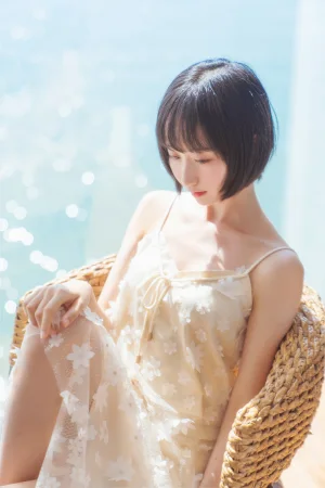 《暖冬的海 米色裙子》｜木棉棉 · 22张写真