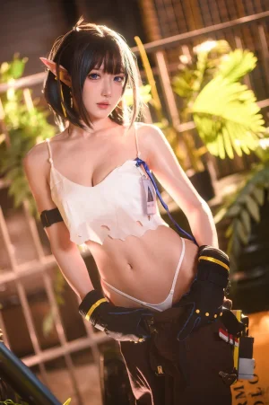 《2022.06月舰长图包 明日方舟 森蚺》｜阿包也是兔娘 · 33张写真