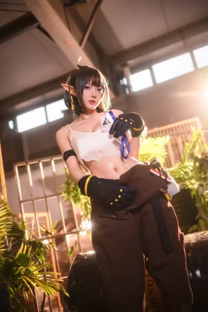 《2022.06月舰长图包 明日方舟 森蚺》｜阿包也是兔娘 · 33张写真