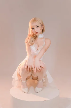 《纯白小花嫁》｜花铃 · 48张写真
