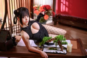 《魔女旗袍》｜蜜汁猫裘 · 56张写真