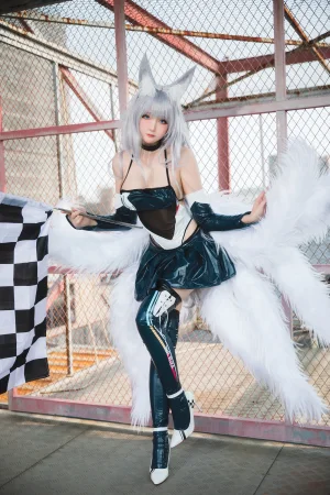 《信浓 轰鸣的银轮》｜瓜希酱 · 16张写真