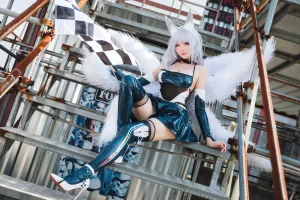 《信浓 轰鸣的银轮》｜瓜希酱 · 16张写真