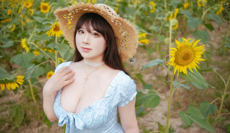 《彼女向日葵》｜皮皮奶 · 35张写真