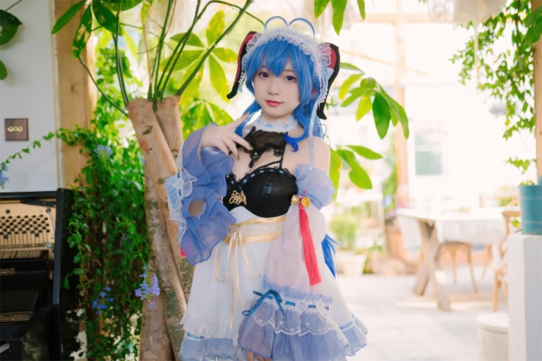 《甘雨女仆》｜花铃 · 41张写真