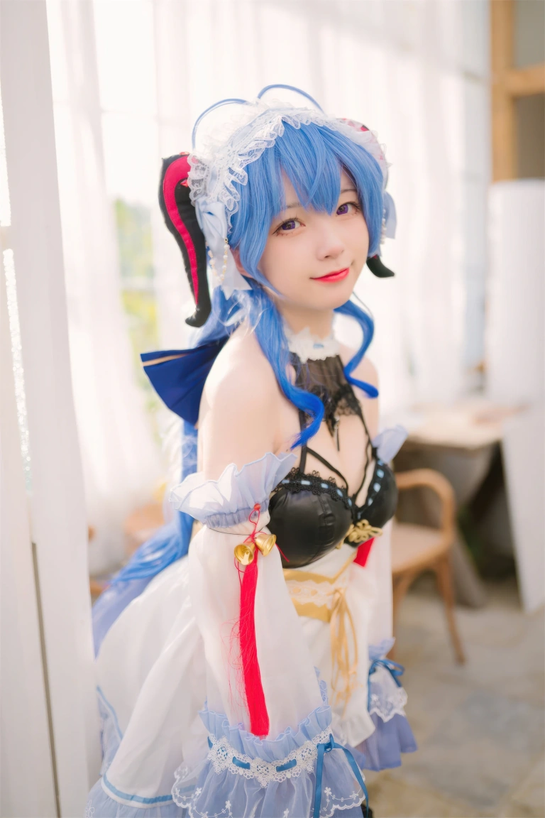 《甘雨女仆》｜花铃 · 41张写真