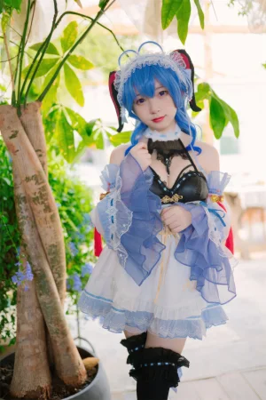 《甘雨女仆》｜花铃 · 41张写真