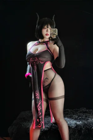 《粉魅魔》｜皮皮奶 · 111张写真、2 个视频