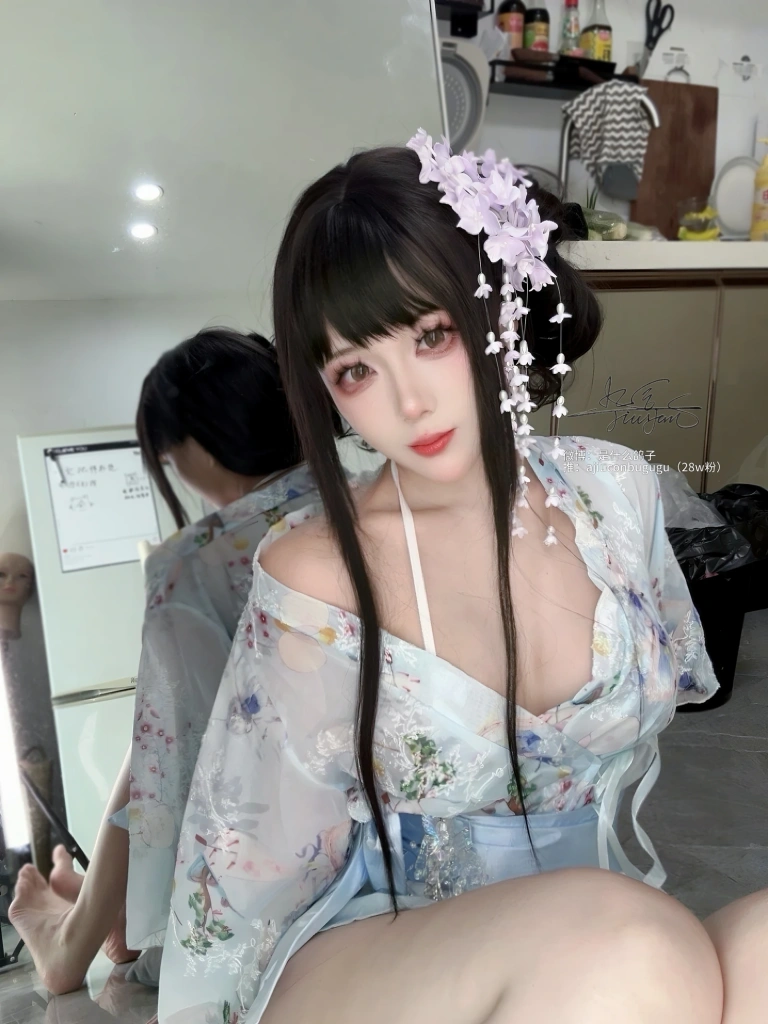 《吾妻》｜九言 · 33张写真、4 个视频