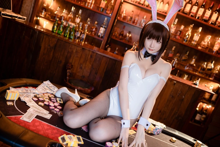 《加藤惠 兔女郎》｜星之迟迟 · 46张写真、1 个视频