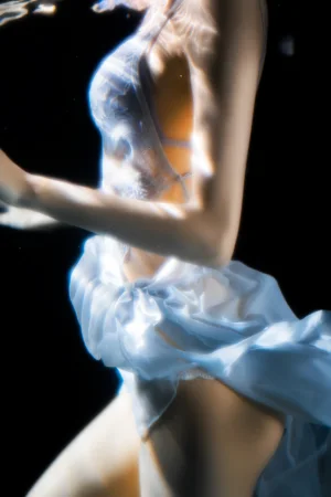 《清澈水下》｜木棉棉 · 59张写真