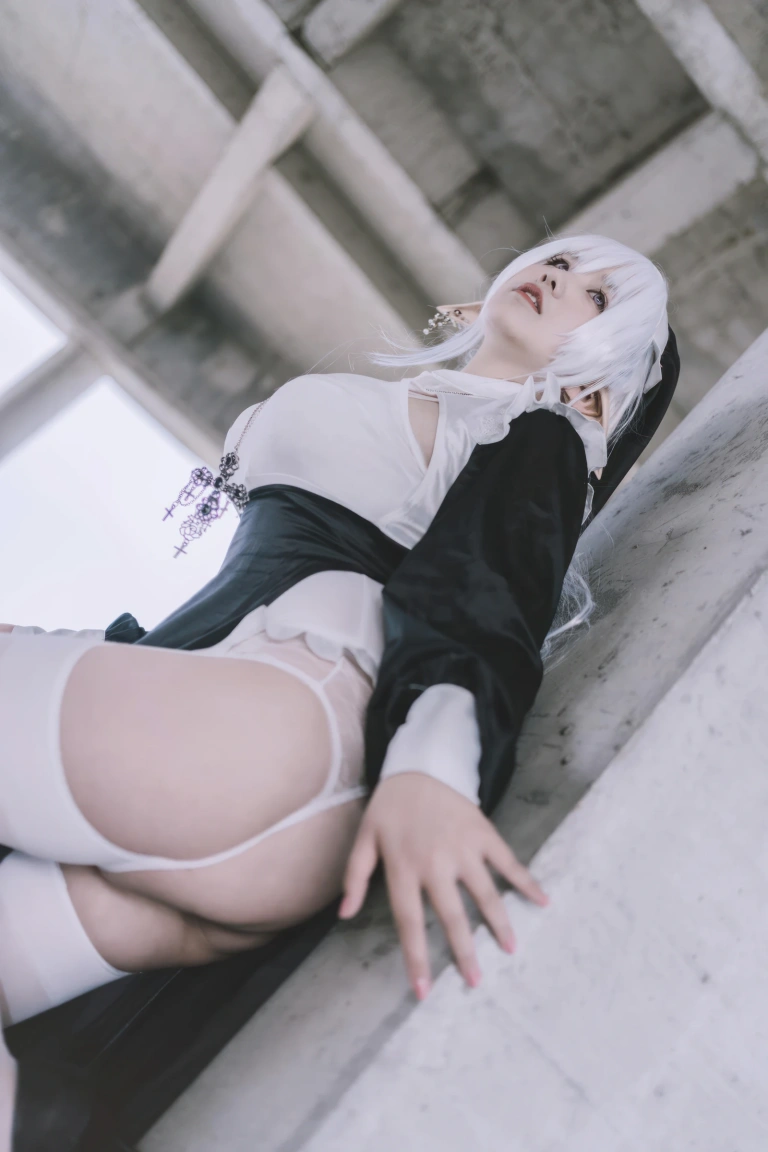 《精灵修女》｜阿半今天很开心 · 28张写真
