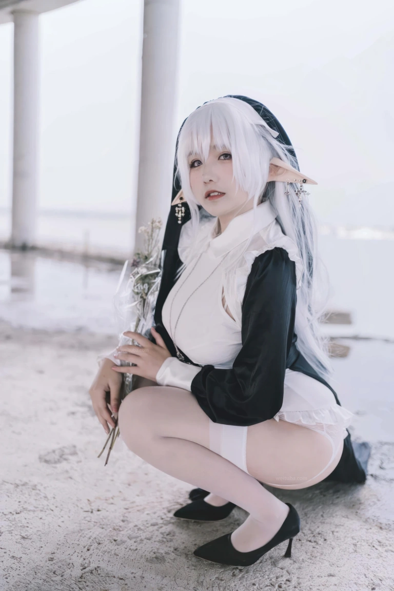 《精灵修女》｜阿半今天很开心 · 28张写真