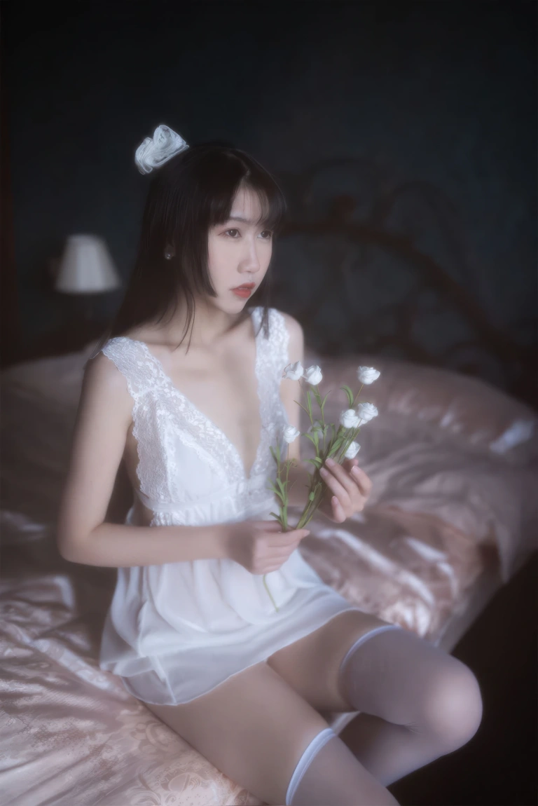 《白月光》｜不呆猫 · 53张写真