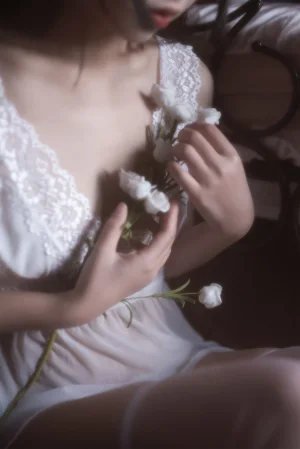 《白月光》｜不呆猫 · 53张写真