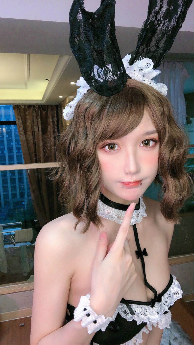 《兔兔》｜阿包也是兔娘 · 14张写真