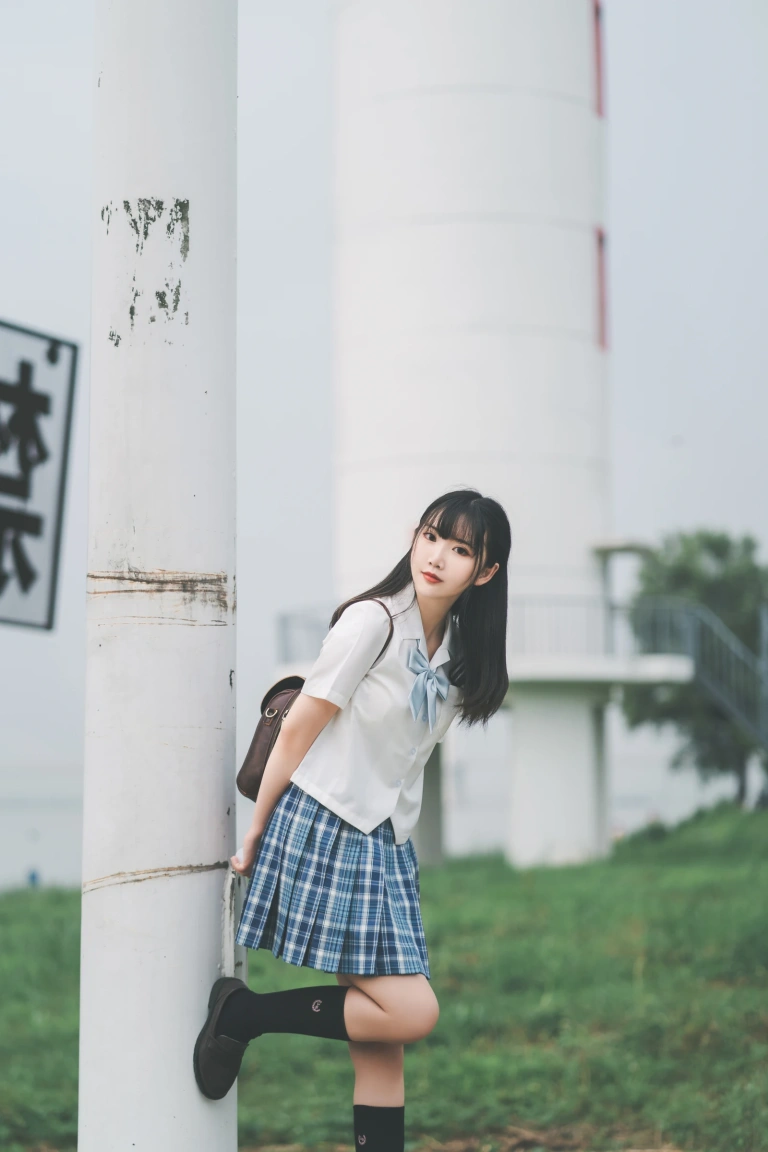 《沙雕JK》｜面饼仙儿 · 22张写真