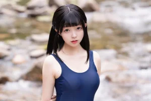 《小溪死库水》｜花铃 · 36张写真
