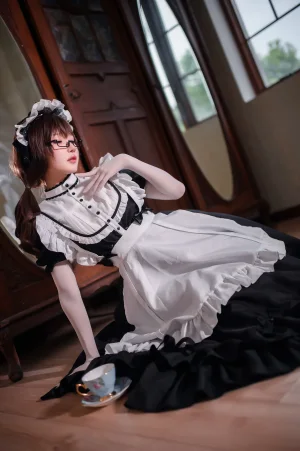 《传统长裙女仆》｜阿包也是兔娘 · 47张写真