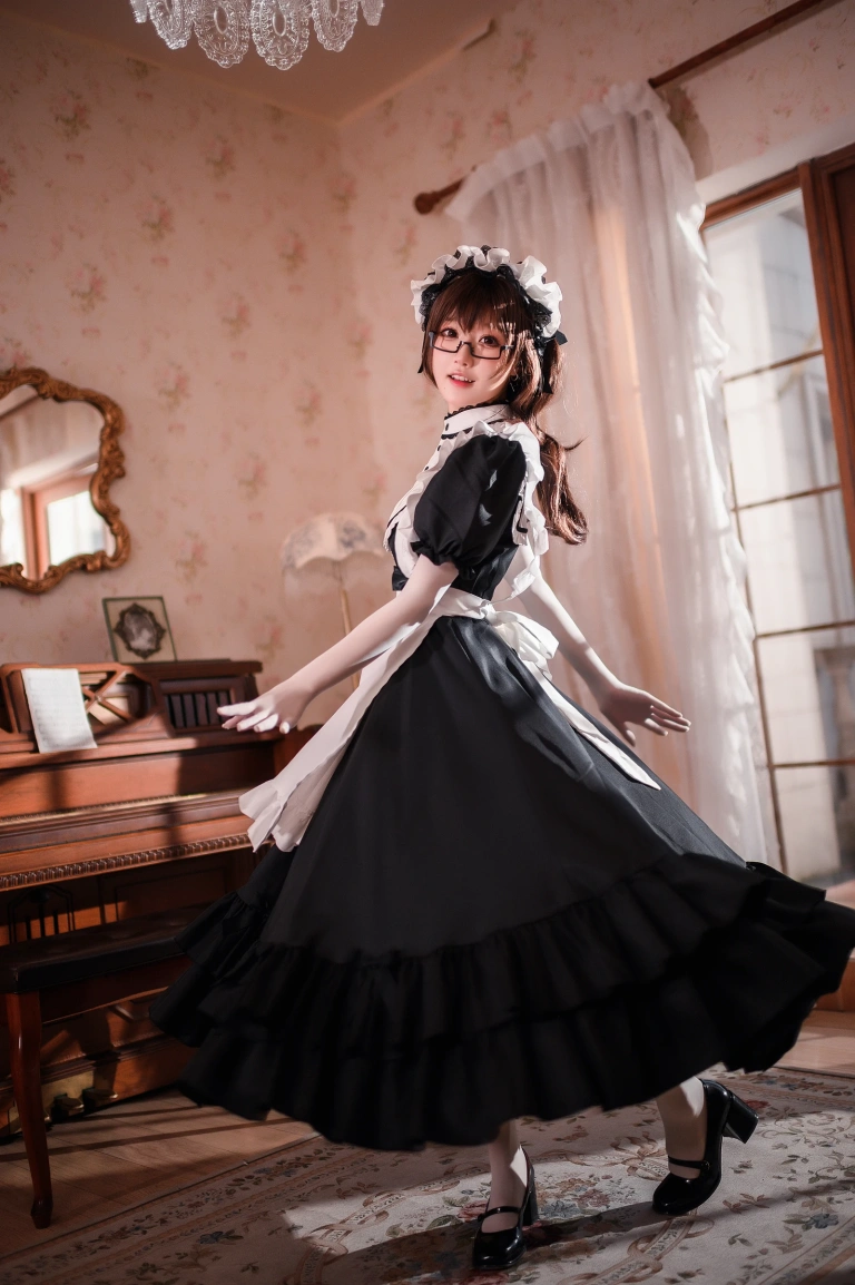 《传统长裙女仆》｜阿包也是兔娘 · 47张写真