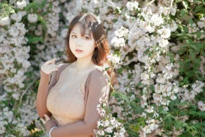 《猥实人妻》｜皮皮奶 · 54张写真