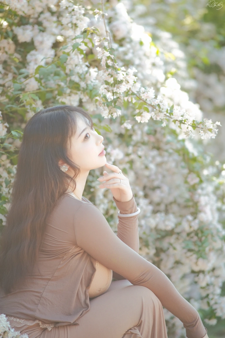 《猥实人妻》｜皮皮奶 · 54张写真