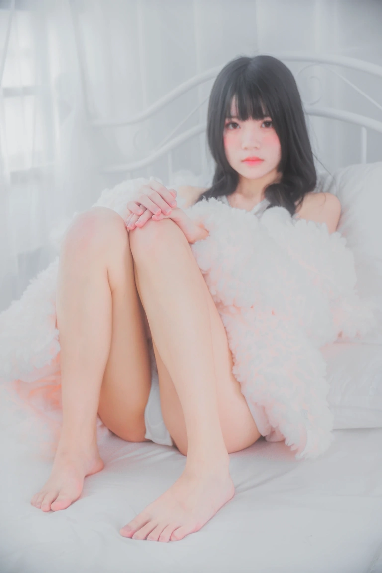 《冬眠 纯白私房》｜桜桃喵 · 46张写真
