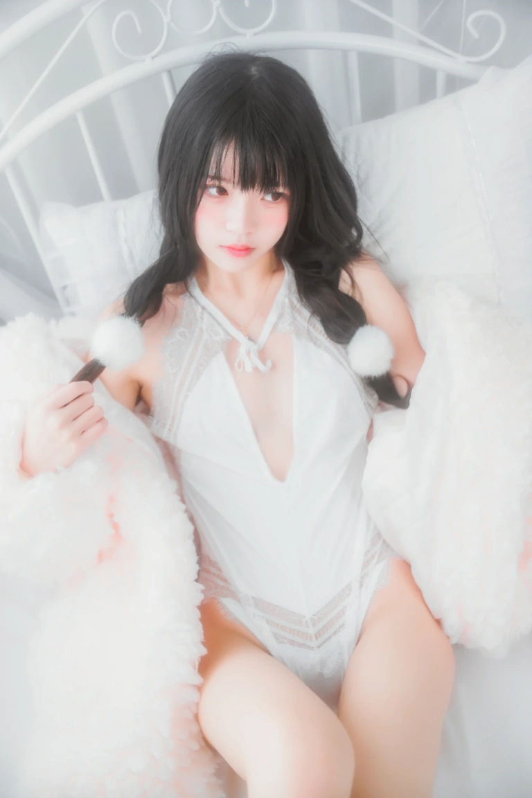 《冬眠 纯白私房》｜桜桃喵 · 46张写真